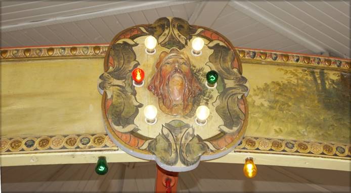 A picture containing indoor
Description automatically generated