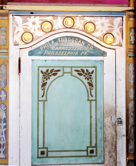 A close up of a door
Description generated with high confidence