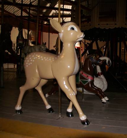 A statue of a person

Description automatically generated