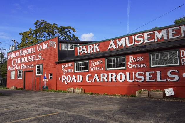 A picture containing text, sky, outdoor, red
Description automatically generated