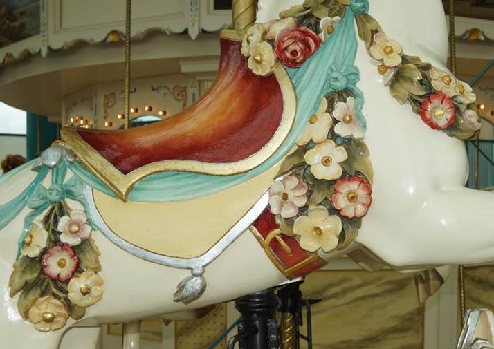 A picture containing indoor

Description automatically generated