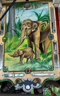 An elephant painting on a wall
AI-generated content may be incorrect.