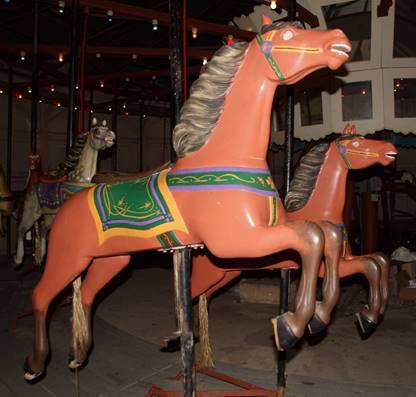 A statue of a horse

Description generated with high confidence