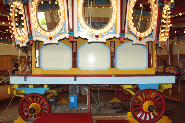A picture containing object

Description automatically generated